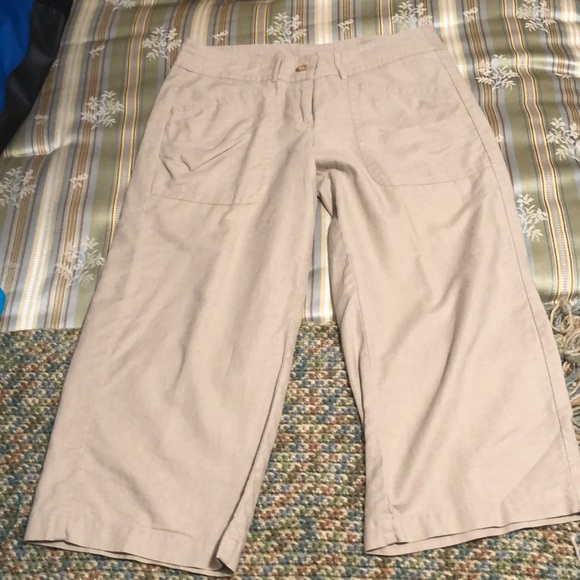 Linen Capris - Picture 1 of 4
